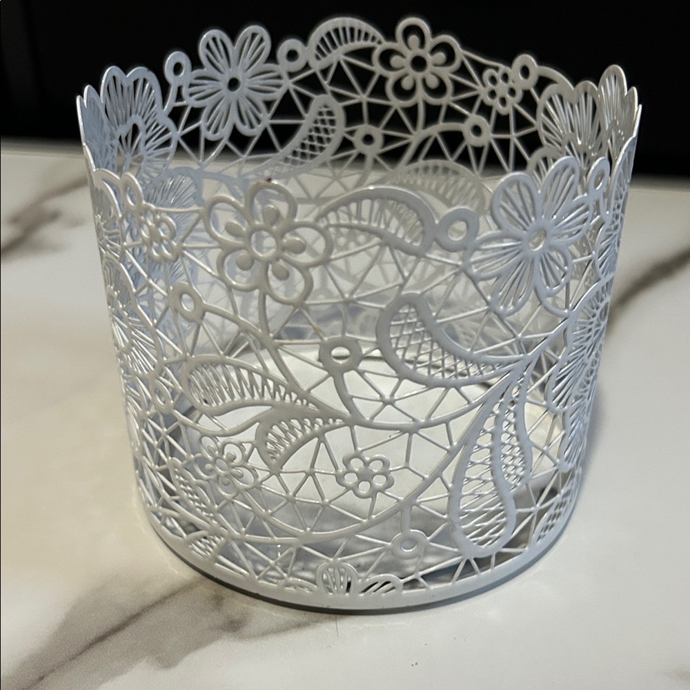 Intricate White Lace-Style Metal candle Holder